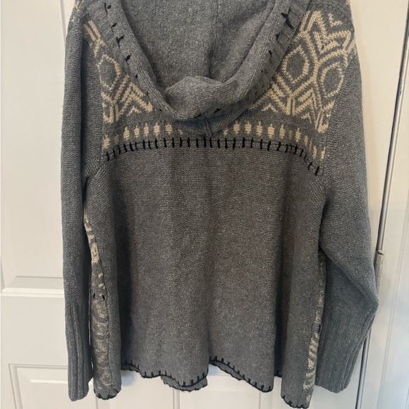 J. Jill Gray and Cream Patterned Cardigan. 2X Perfect Condition - Picture 10 of 14